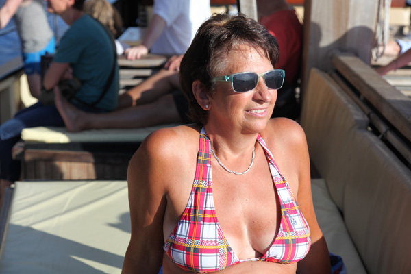 Gina op de Bussard bij La Palma